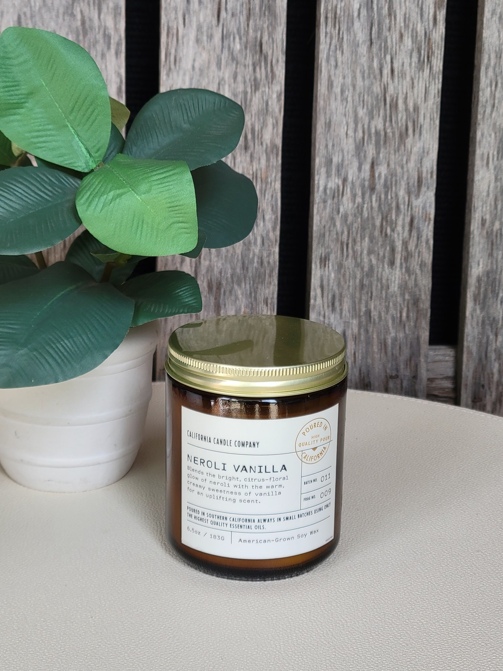 Neroli Vanilla Candle - Amber Glass Gold Twist Lid -Leoben